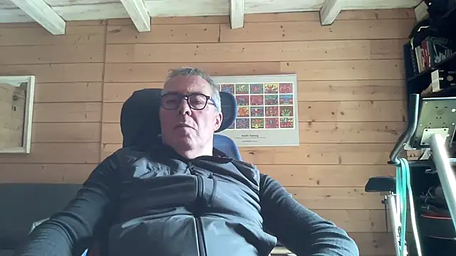 lelohop online show from March 5, 2026, 12:34 pm