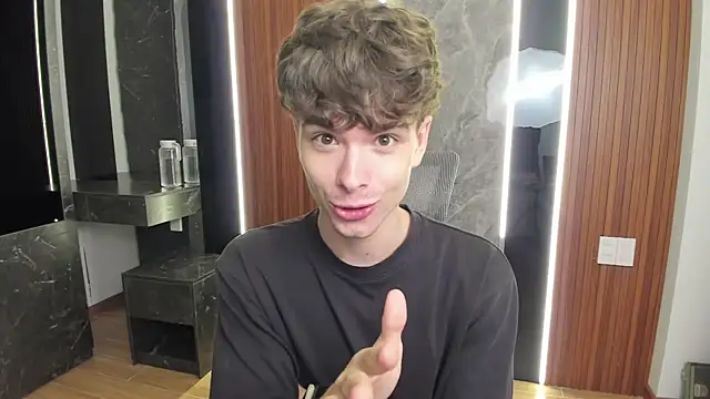 Snapshot of calvin_love_you chatting on March 30, 2026, 5:14 pm calvin love you online show from March 30, 2026, 5:14 pm