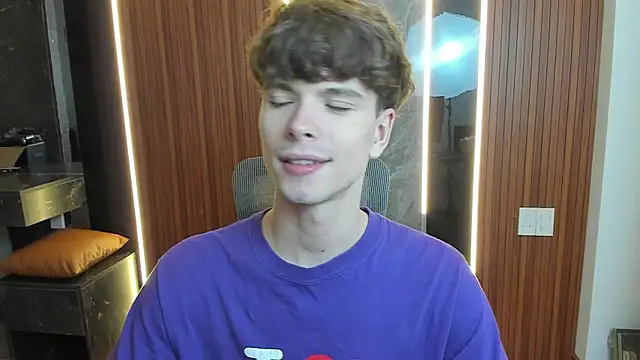 Snapshot of calvin_love_you chatting on April 19, 2026, 5:23 pm calvin love you online show from April 19, 2026, 5:23 pm