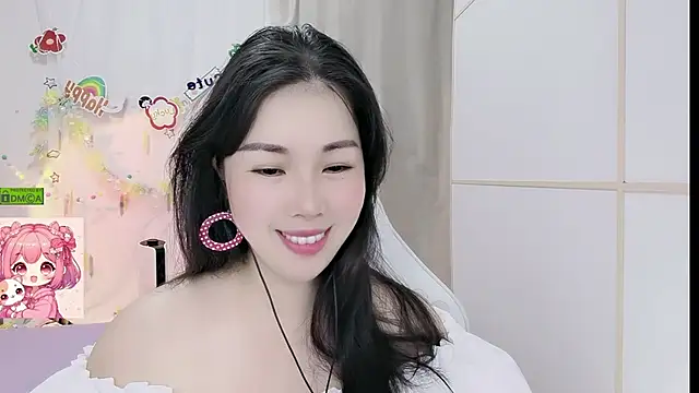 HK angelchloe online show from June 27, 2026, 1:10 am