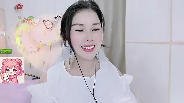 HK angelchloe online show from August 4, 2026, 1:42 am
