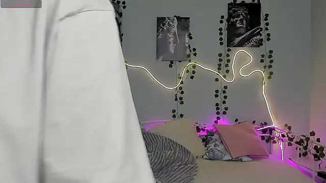 Melissa babs online show from December 8, 2024, 2:07 am