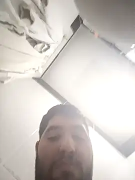 Snapshot of 31cektirenbatuu chatting on December 15, 2024, 3:53 pm 31cektirenbatuu online show from December 15, 2024, 3:53 pm