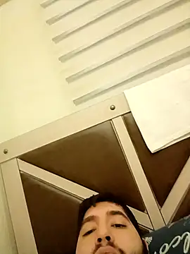 Snapshot of 31cektirenbatuu chatting on February 21, 2025, 10:15 pm 31cektirenbatuu online show from February 21, 2025, 10:15 pm