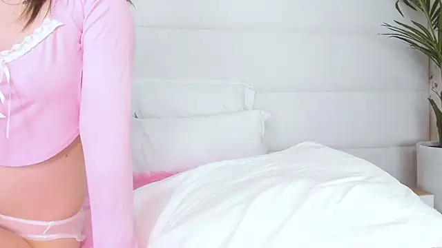 MoonAngelic online show from January 24, 2025, 2:49 am