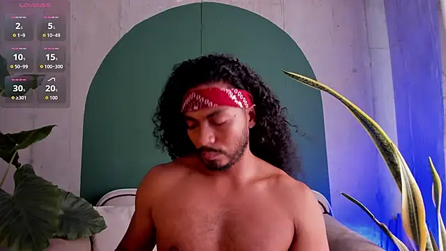 Snapshot of noah_jones__ chatting on December 19, 2025, 5:53 pm noah jones online show from December 19, 2025, 5:53 pm