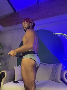 Snapshot of noah_jones__ chatting on February 2, 2026, 10:36 am noah jones online show from February 2, 2026, 10:36 am