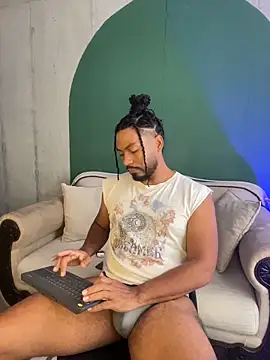 Snapshot of noah_jones__ chatting on February 10, 2026, 4:44 pm noah jones online show from February 10, 2026, 4:44 pm