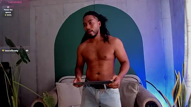 Snapshot of noah_jones__ chatting on February 13, 2026, 4:36 pm noah jones online show from February 13, 2026, 4:36 pm