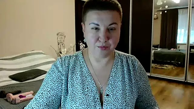 Snapshot of Annet1912 chatting on December 19, 2025, 10:22 am Annet1912 online show from December 19, 2025, 10:22 am