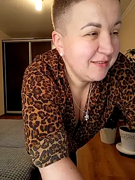 Snapshot of Annet1912 chatting on April 13, 2026, 11:05 am Annet1912 online show from April 13, 2026, 11:05 am