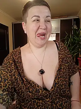 Snapshot of Annet1912 chatting on June 3, 2026, 8:06 am Annet1912 online show from June 3, 2026, 8:06 am