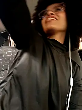 BlairSamy online show from December 17, 2024, 7:48 pm