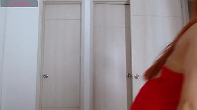 Snapshot of Victoria-77 chatting on February 1, 2025, 9:40 pm Victoria-77 online show from February 1, 2025, 9:40 pm