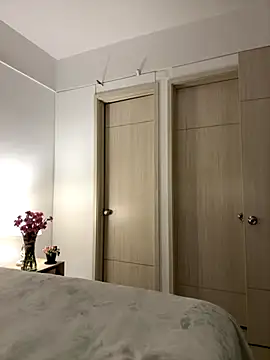 Snapshot of Victoria-77 chatting on October 8, 2025, 11:02 pm Victoria-77 online show from October 8, 2025, 11:02 pm