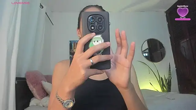 Snapshot of Sophie_sweett19 chatting on November 9, 2025, 2:54 am Sophie sweett19 online show from November 9, 2025, 2:54 am