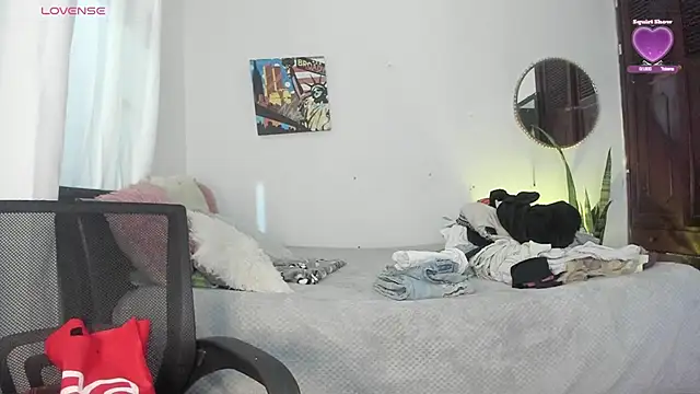 Snapshot of Sophie_sweett19 chatting on November 14, 2025, 10:18 pm Sophie sweett19 online show from November 14, 2025, 10:18 pm