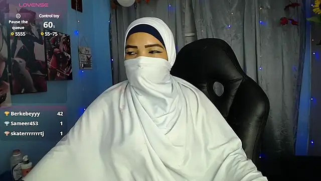 Snapshot of Falak-Yasin chatting on February 8, 2025, 3:00 pm Falak-Yasin online show from February 8, 2025, 3:00 pm