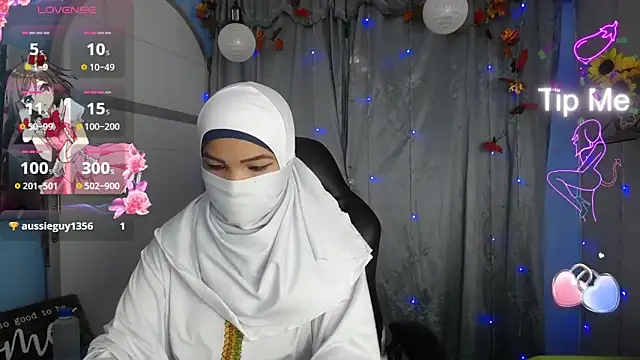 Snapshot of Falak-Yasin chatting on March 16, 2025, 11:49 am Falak-Yasin online show from March 16, 2025, 11:49 am