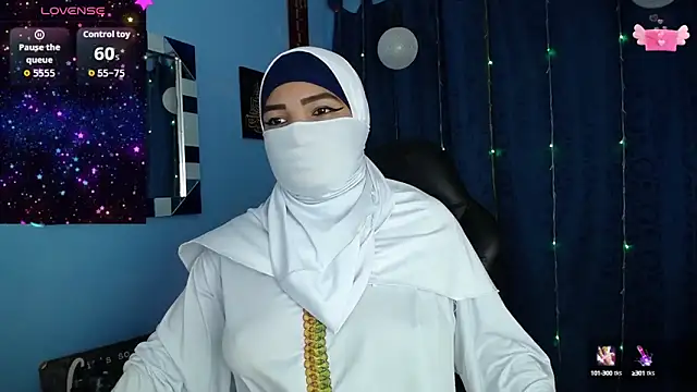 Snapshot of Falak-Yasin chatting on October 9, 2025, 12:14 pm Falak-Yasin online show from October 9, 2025, 12:14 pm