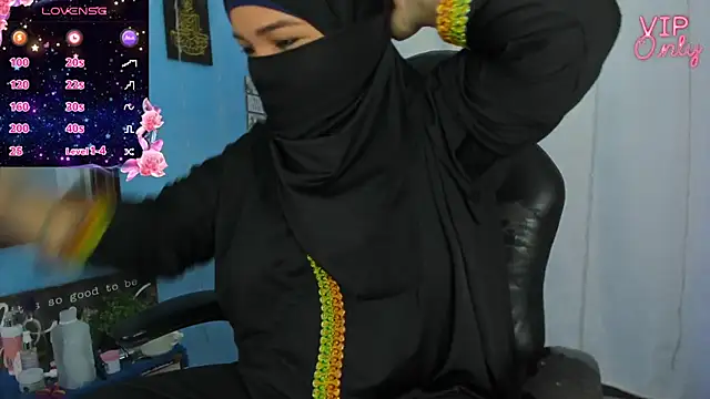 Snapshot of Falak-Yasin chatting on May 28, 2026, 12:24 pm Falak-Yasin online show from May 28, 2026, 12:24 pm