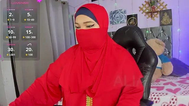Snapshot of Falak-Yasin chatting on June 5, 2026, 12:22 pm Falak-Yasin online show from June 5, 2026, 12:22 pm
