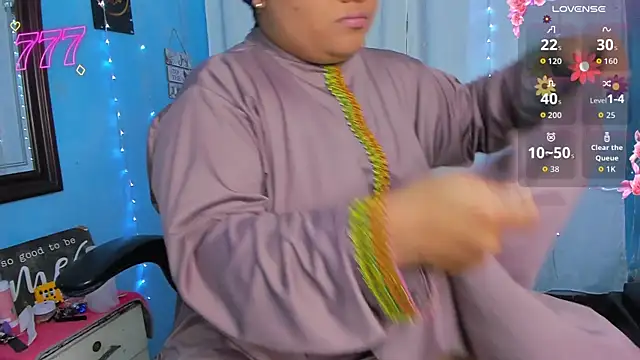 Snapshot of Falak-Yasin chatting on July 22, 2026, 12:19 pm Falak-Yasin online show from July 22, 2026, 12:19 pm
