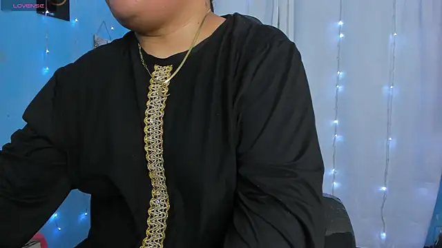Snapshot of Falak-Yasin chatting on July 23, 2026, 12:25 pm Falak-Yasin online show from July 23, 2026, 12:25 pm