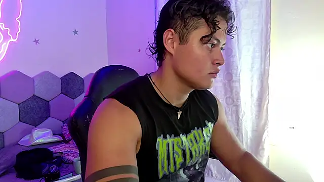 Horny tgn online show from February 9, 2025, 6:37 pm