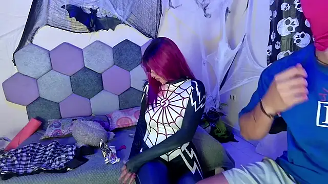 Horny tgn online show from October 31, 2025, 7:37 pm