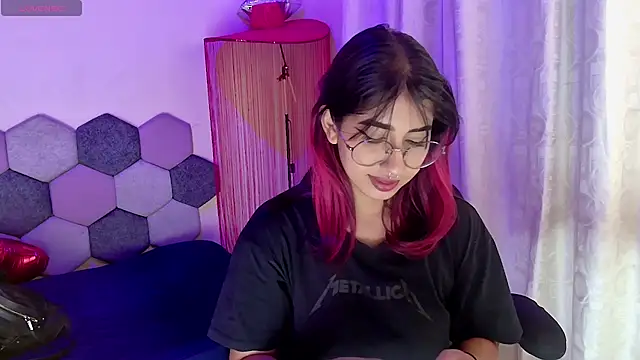 Horny tgn online show from April 23, 2026, 6:10 pm