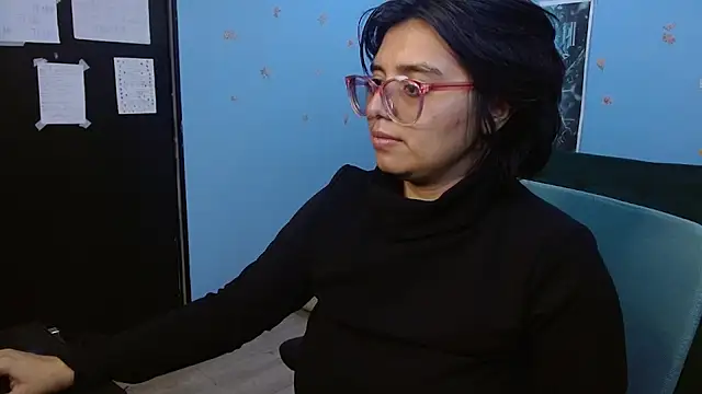 Snapshot of X_CHERRY_XX chatting on June 26, 2026, 2:38 am X CHERRY XX online show from June 26, 2026, 2:38 am