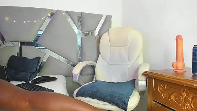 Snapshot of Arii_xxx chatting on February 16, 2025, 3:15 am Arii xxx online show from February 16, 2025, 3:15 am