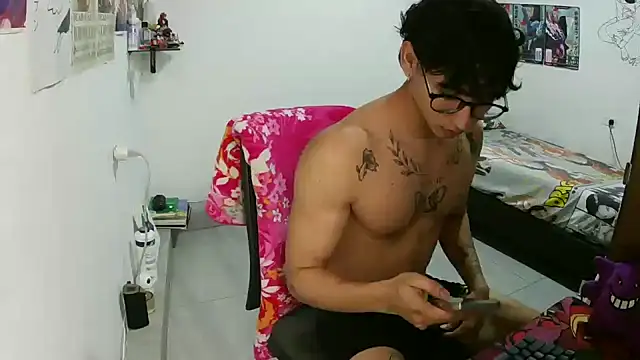 Snapshot of Dillom420 chatting on January 9, 2026, 8:21 pm Dillom420 online show from January 9, 2026, 8:21 pm