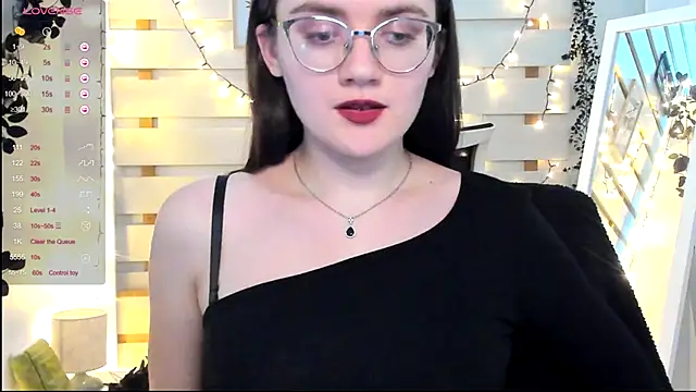 Snapshot of Josephine_jo chatting on December 4, 2025, 8:06 pm Josephine jo online show from December 4, 2025, 8:06 pm