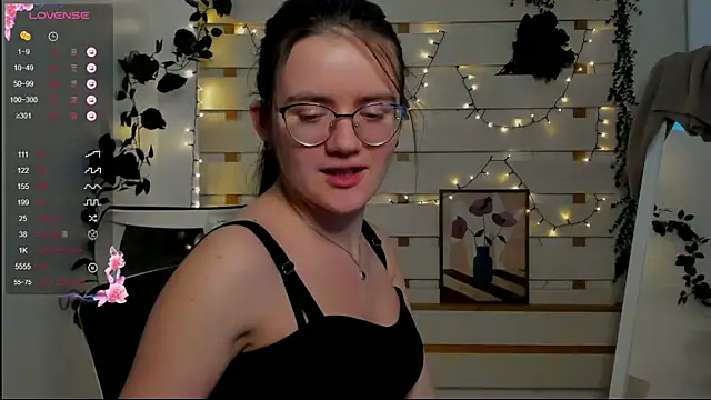 Snapshot of Josephine_jo chatting on February 22, 2026, 1:20 pm Josephine jo online show from February 22, 2026, 1:20 pm