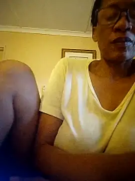 Snapshot of bustybillies chatting on May 10, 2026, 2:55 pm bustybillies online show from May 10, 2026, 2:55 pm