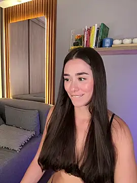 Snapshot of FridaKlein chatting on January 21, 2025, 12:25 am FridaKlein online show from January 21, 2025, 12:25 am