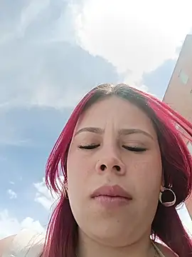 Snapshot of aurora_sky11 chatting on October 22, 2025, 3:12 pm aurora sky11 online show from October 22, 2025, 3:12 pm