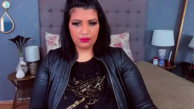 Snapshot of AmyCubes chatting on February 9, 2025, 11:36 am AmyCubes online show from February 9, 2025, 11:36 am