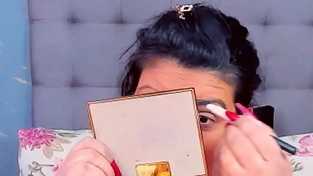 Snapshot of AmyCubes chatting on February 18, 2025, 7:30 pm AmyCubes online show from February 18, 2025, 7:30 pm