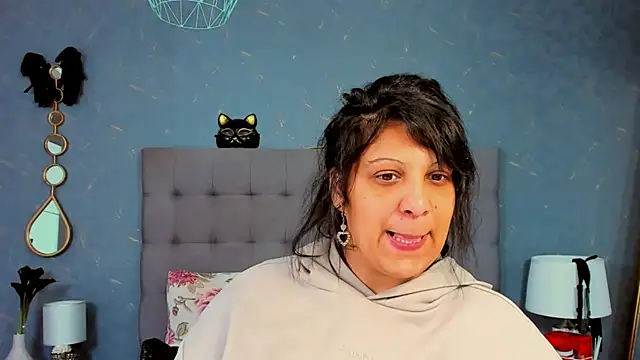 Snapshot of AmyCubes chatting on March 3, 2025, 4:03 am AmyCubes online show from March 3, 2025, 4:03 am