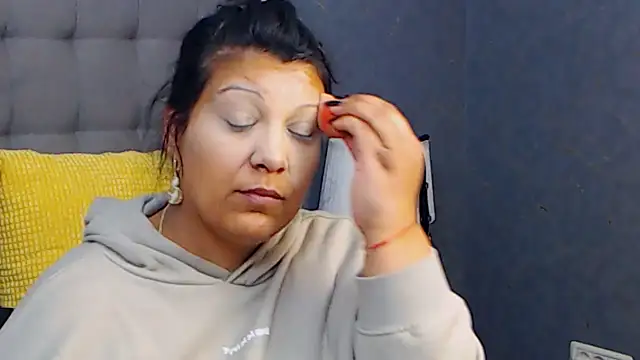 Snapshot of AmyCubes chatting on March 14, 2025, 9:00 pm AmyCubes online show from March 14, 2025, 9:00 pm