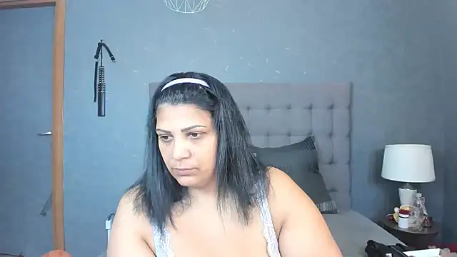 Snapshot of AmyCubes chatting on September 14, 2025, 5:28 am AmyCubes online show from September 14, 2025, 5:28 am