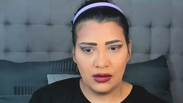 Snapshot of AmyCubes chatting on September 15, 2025, 8:25 am AmyCubes online show from September 15, 2025, 8:25 am