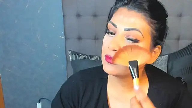 Snapshot of AmyCubes chatting on September 19, 2025, 3:52 am AmyCubes online show from September 19, 2025, 3:52 am