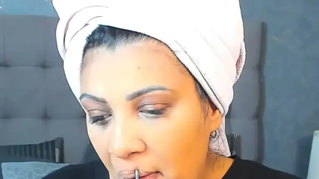 Snapshot of AmyCubes chatting on September 27, 2025, 4:50 am AmyCubes online show from September 27, 2025, 4:50 am