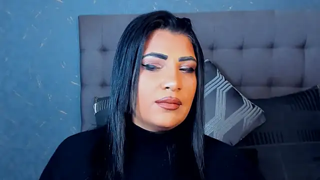 Snapshot of AmyCubes chatting on October 19, 2025, 5:41 am AmyCubes online show from October 19, 2025, 5:41 am