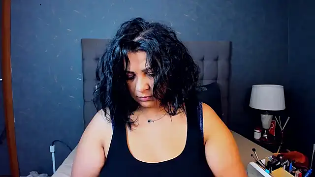 Snapshot of AmyCubes chatting on October 20, 2025, 4:02 am AmyCubes online show from October 20, 2025, 4:02 am