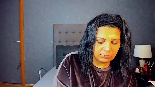 Snapshot of AmyCubes chatting on October 22, 2025, 4:02 am AmyCubes online show from October 22, 2025, 4:02 am